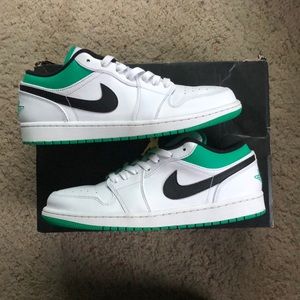 Air Jordan 1 Low “White Lucky Green”